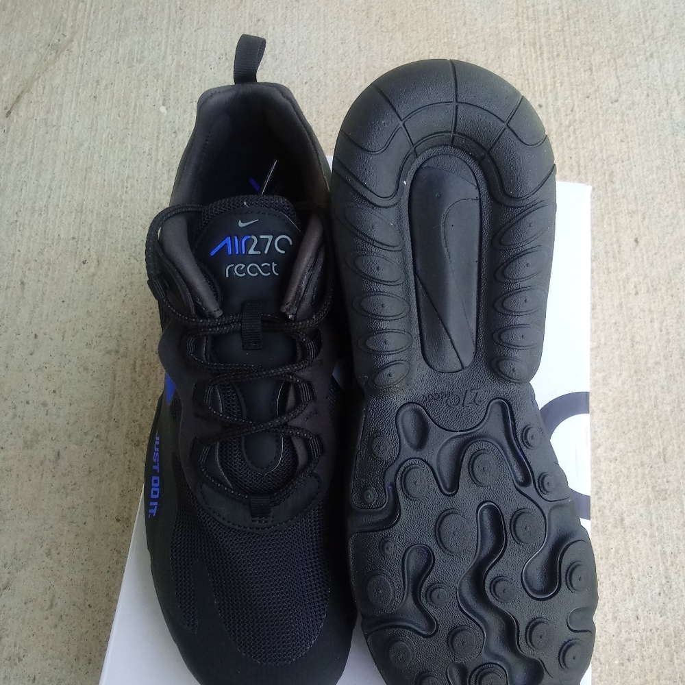Nike Air Max 270 React - Picture 5 of 7